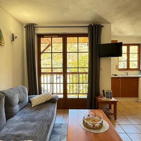 T2 Bis 40m2 5p. Vue. Balcon. Parking. Piscine Ete.