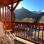 T2 Bis 40m2 5p. Vue. Balcon. Parking. Piscine Ete. *