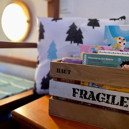 T2 Bis 40m2 5p. Vue. Balcon. Parking. Piscine Ete.