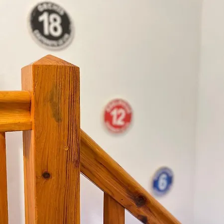 Apartmán T2 Bis 40m2 5p. Vue. Balcon. Parking. Piscine Ete. *