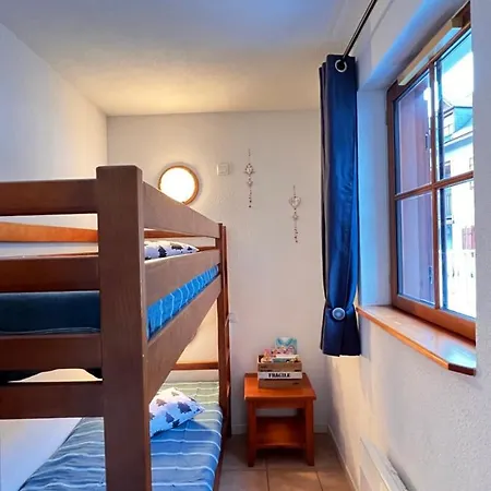 T2 Bis 40m2 5p. Vue. Balcon. Parking. Piscine Ete. Apartmán