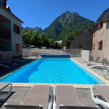 T2 Bis 40m2 5p. Vue. Balcon. Parking. Piscine Ete. Apartmán