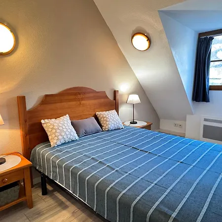 Apartament T2 Bis 40m2 5p. Vue. Balcon. Parking. Piscine Ete.