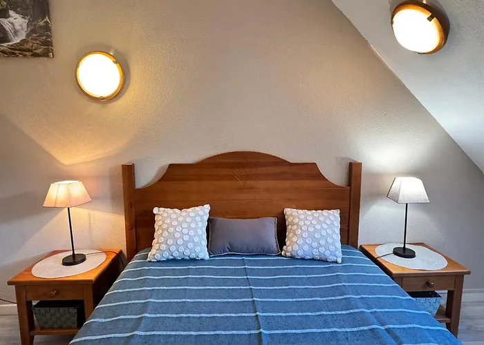 T2 Bis 40m2 5p. Vue. Balcon. Parking. Piscine Ete.