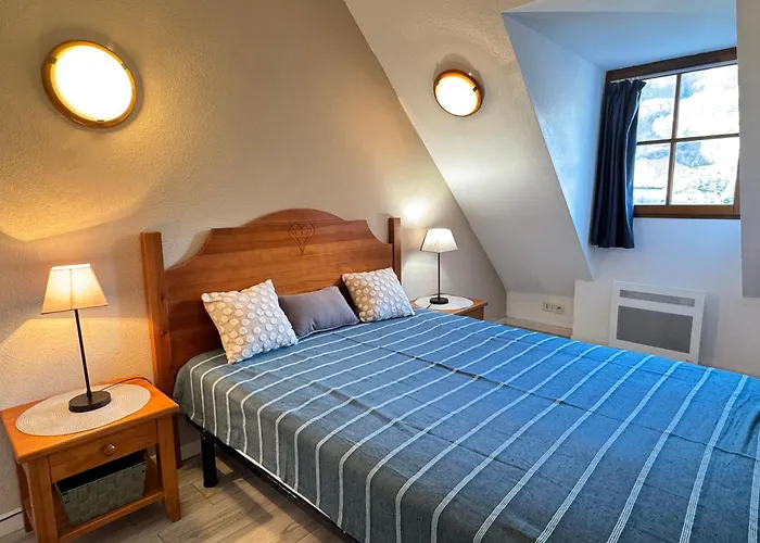 Apartment T2 Bis 40m2 5p. Vue. Balcon. Parking. Piscine Ete.